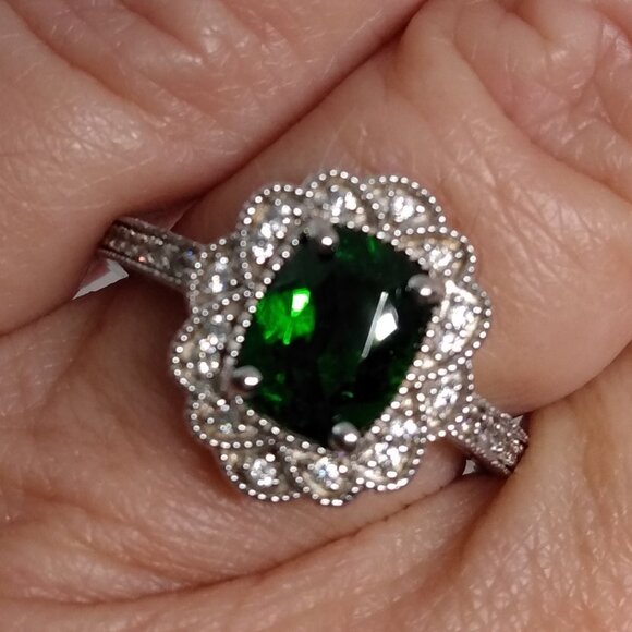 Beautiful Russian chrome diopside ring size 6 - Picture 1 of 8